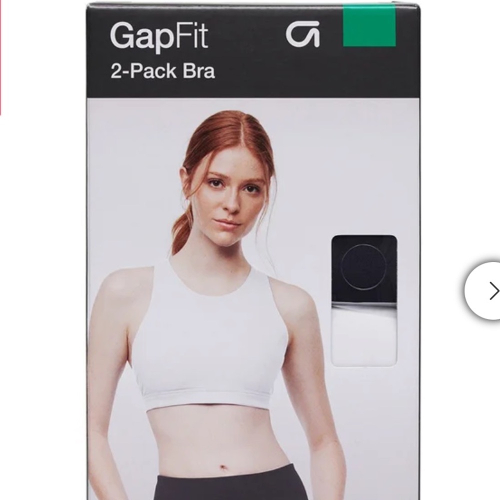 GAP Fit NWT Women's Black and White Sports Bra Set - Picture 2 of 6